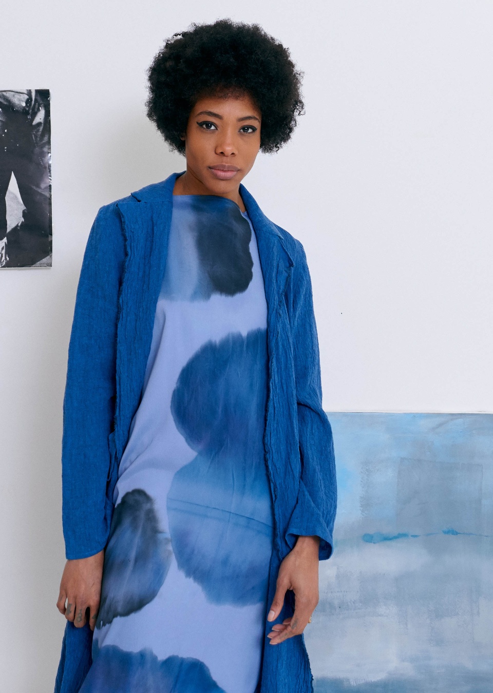 by , Kleid handbemalt, 